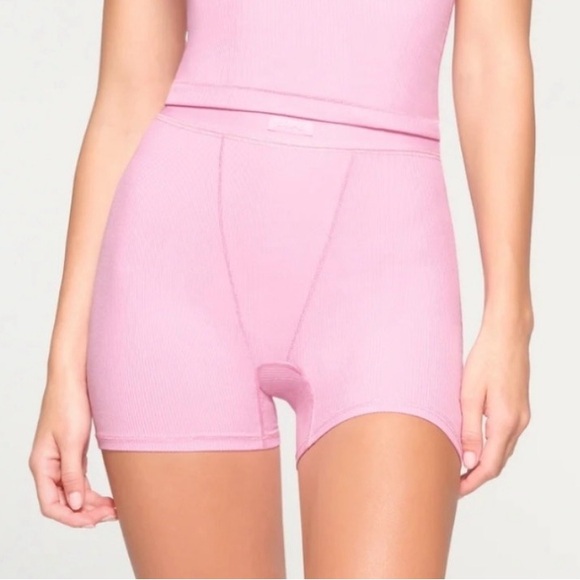 🍬 SKIMS Soft Lounge Rib Boxer |  Bubble Gum | XS | NWT 🍬 - Picture 3 of 7